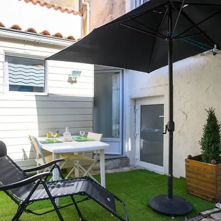 Apartament Studio Rue Napoleon - 3 *